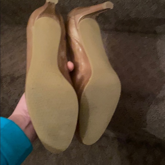 Beautiful Stewart Weitzman pumps - Picture 3 of 8